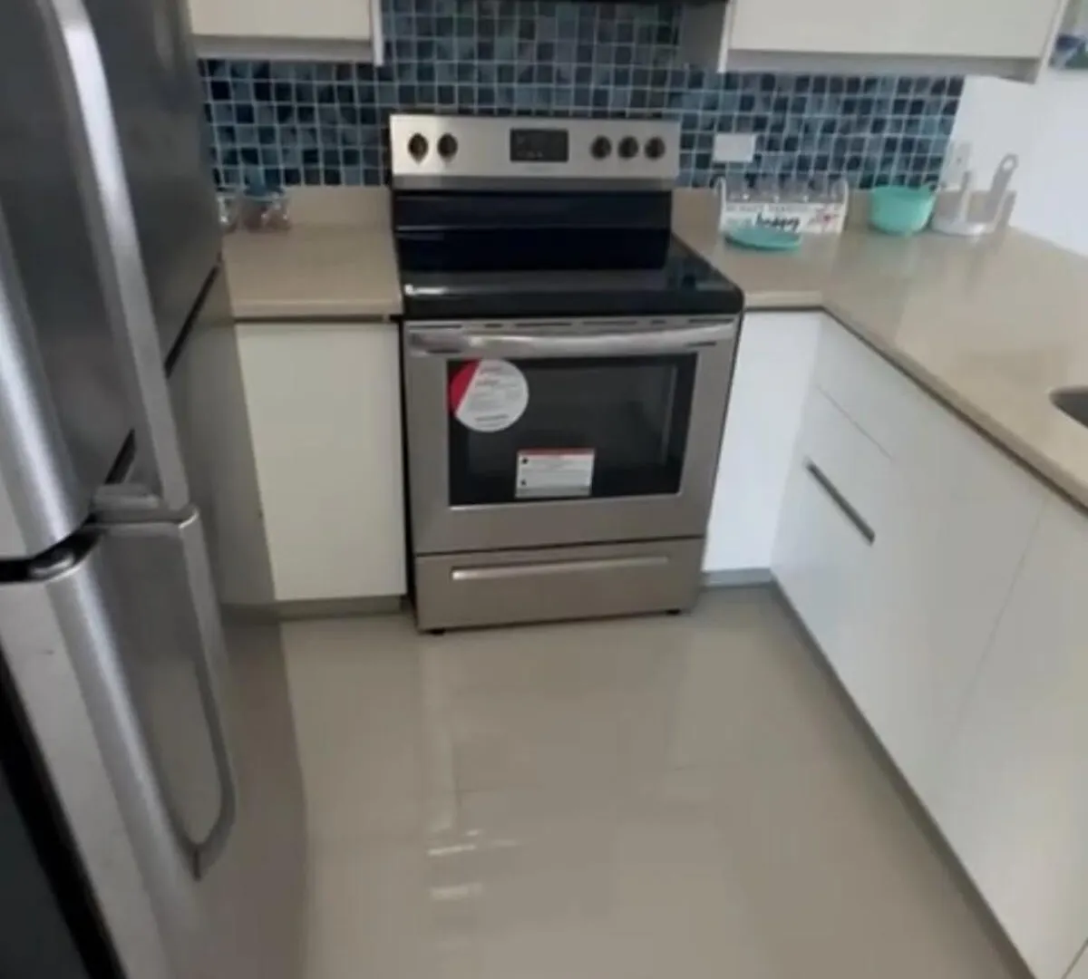 Watersedge - Condo In Tower Isle Apartment