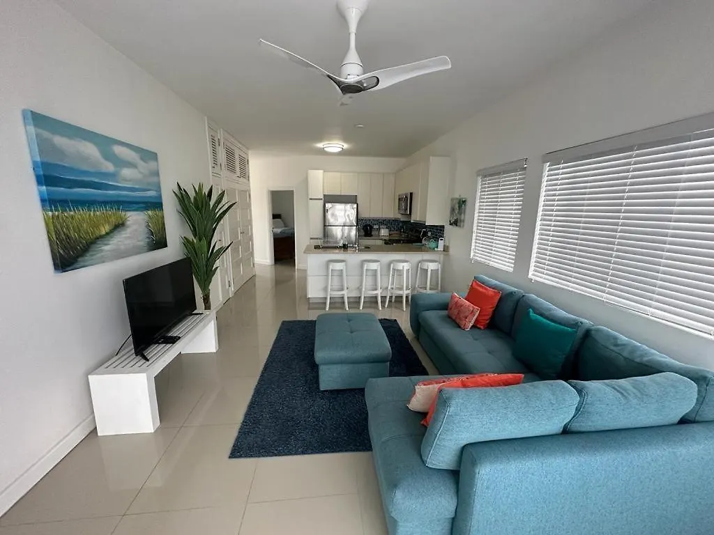 Watersedge - Condo In Tower Isle Apartment