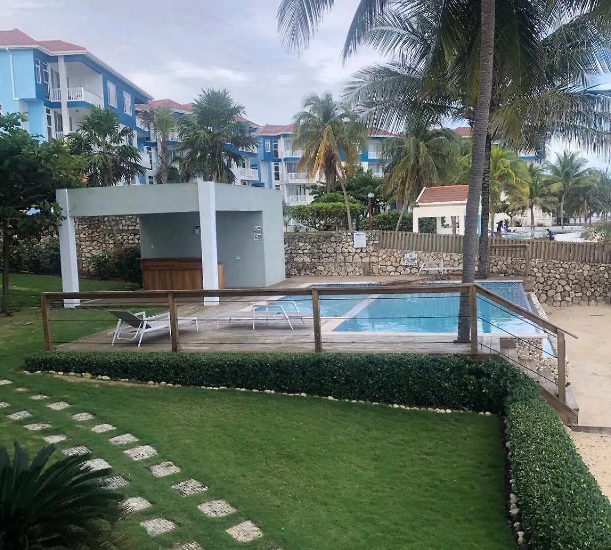 Apartment Watersedge - Condo In Tower Isle